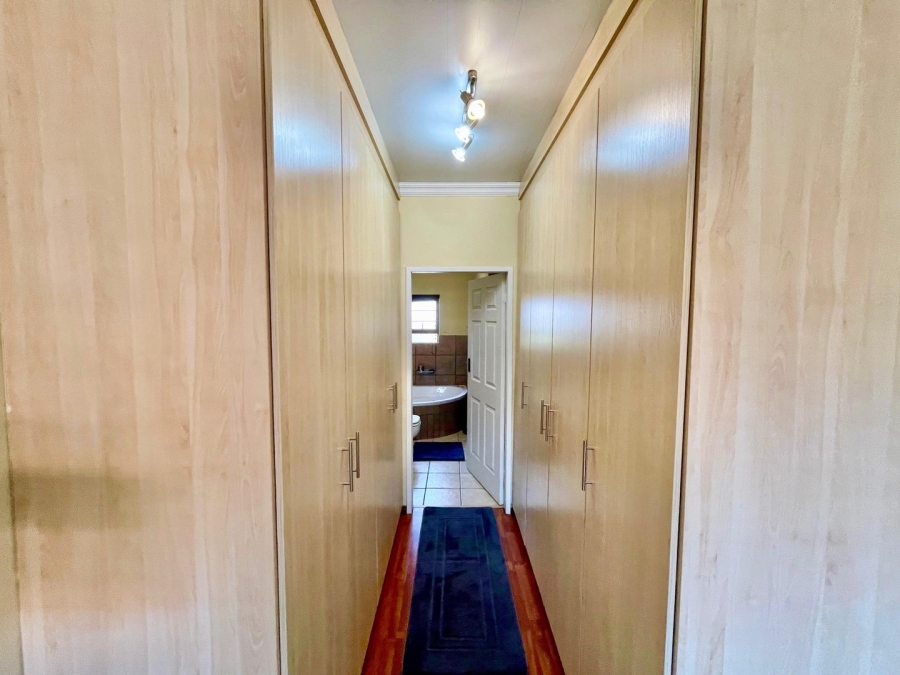 3 Bedroom Property for Sale in Waterval East North West